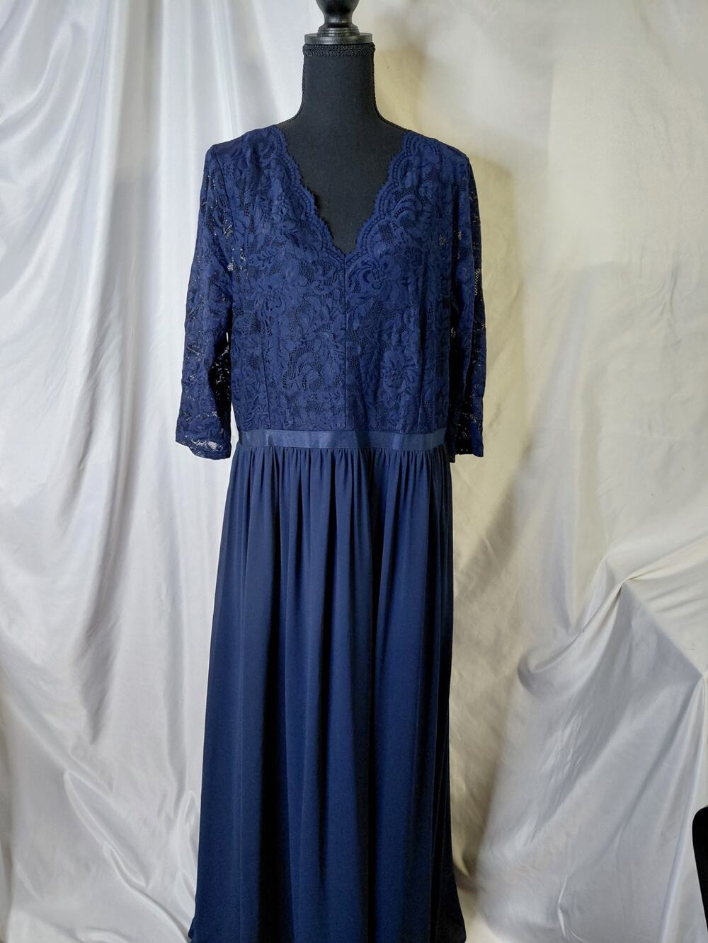 MISSMAY LACE TOP DRESS